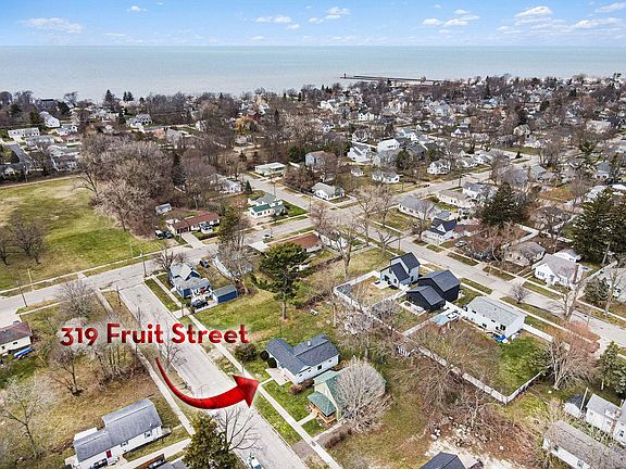 2nd image of 319 Fruit St