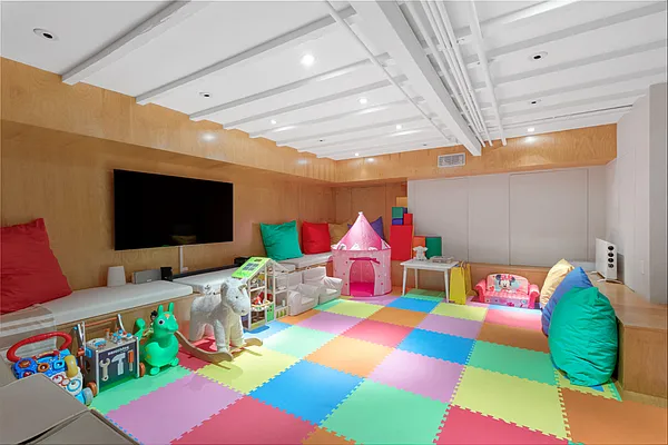 Sold by Compass | media 24