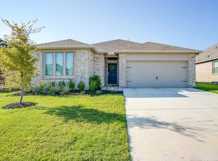 1448 Eagle Nest Dr, Azle, TX 76020
