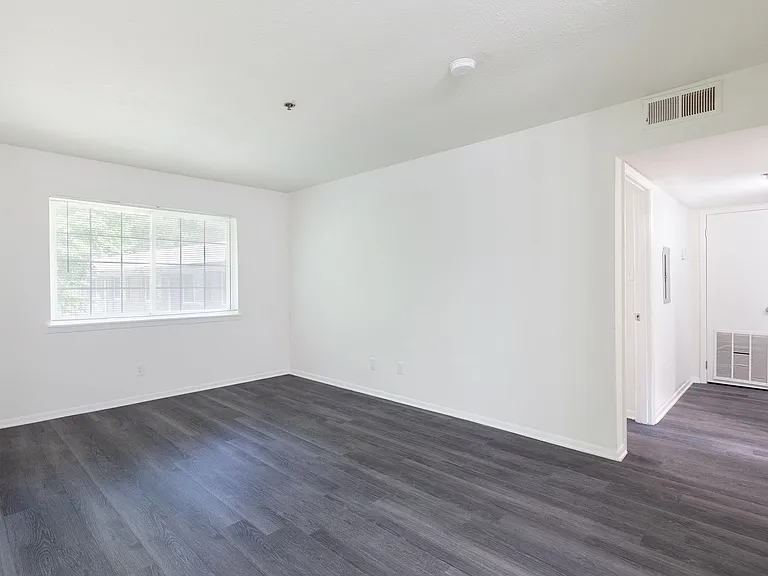 641 Powder Springs Smyrna LLC — Photo 29