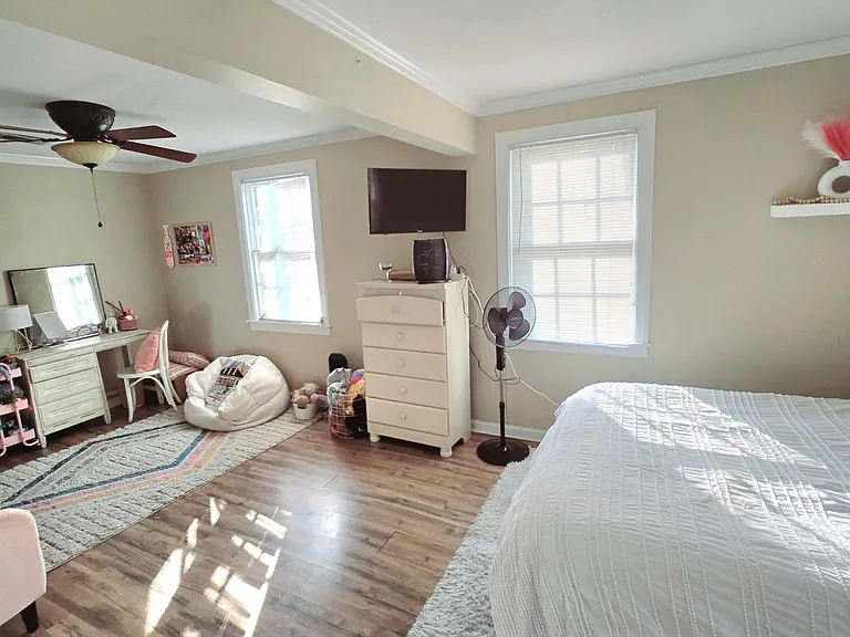 Bedroom 2 in rear (very large)