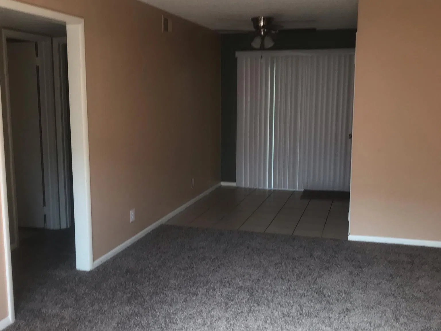 2 bed, 958 sqft, $1,000 — Photo 2