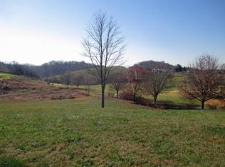 141 Golf Ridge Dr, Kingsport, TN 37664