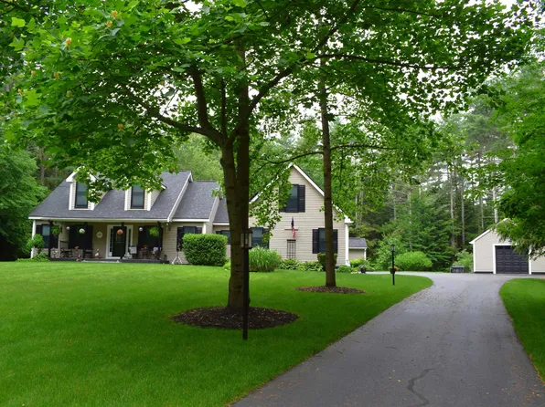 77 Brown Brook Circle, Fremont, NH 03044