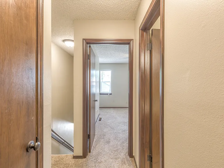 644B Earthside Dr — Photo 12