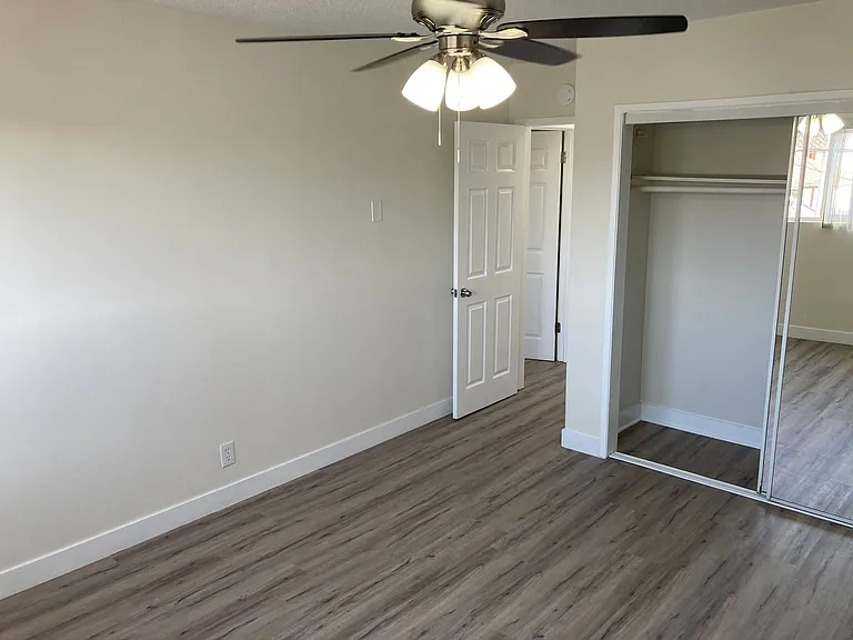 650 Linden Ave — Photo 34