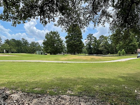 3rd image of 20 Brandon Rd