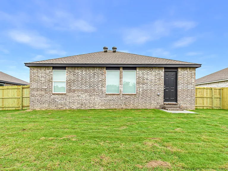 13 Vineyard Dr-6_05262026