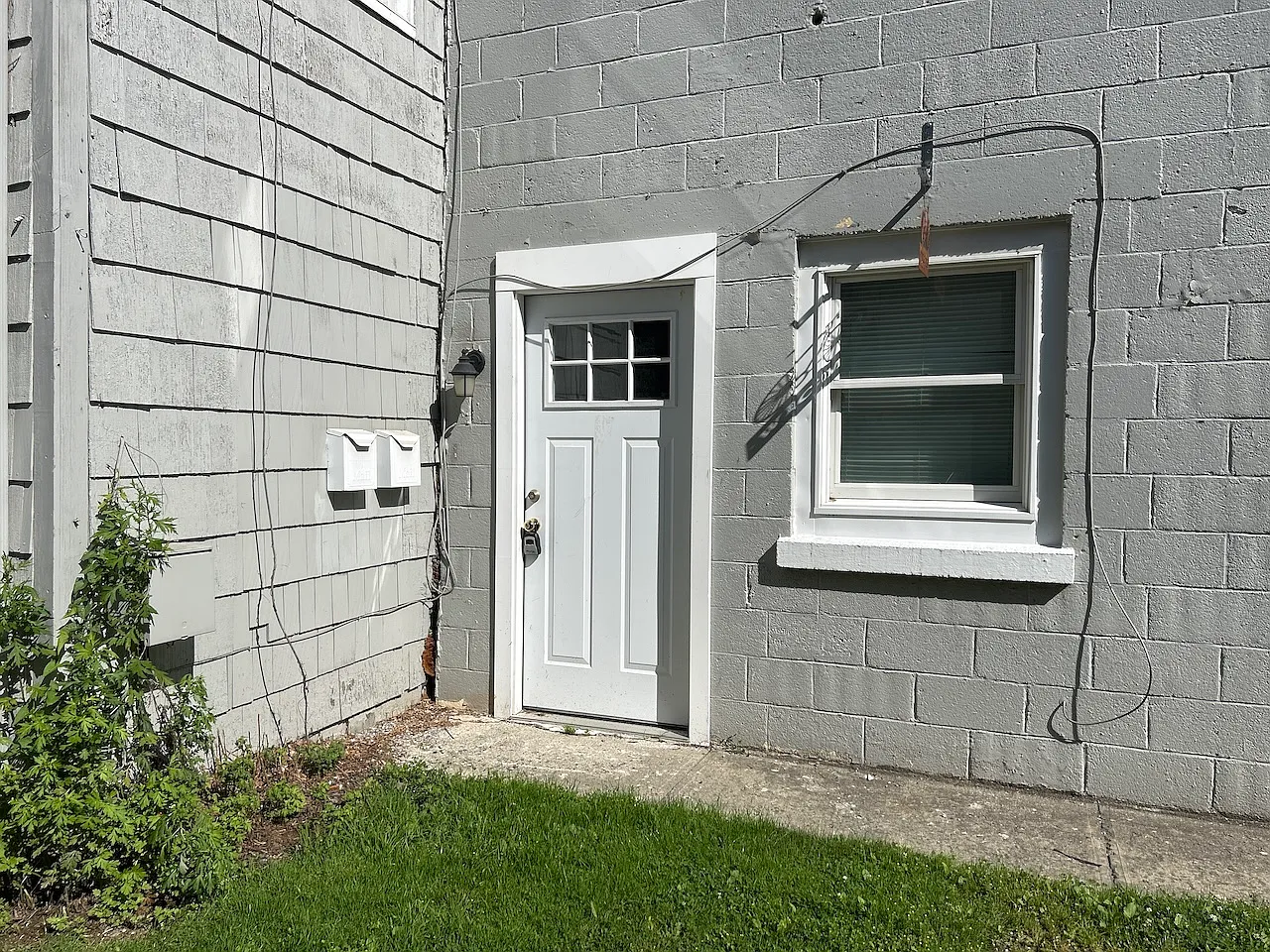 2 bed, 1000 sqft, $2,075 — Photo 2