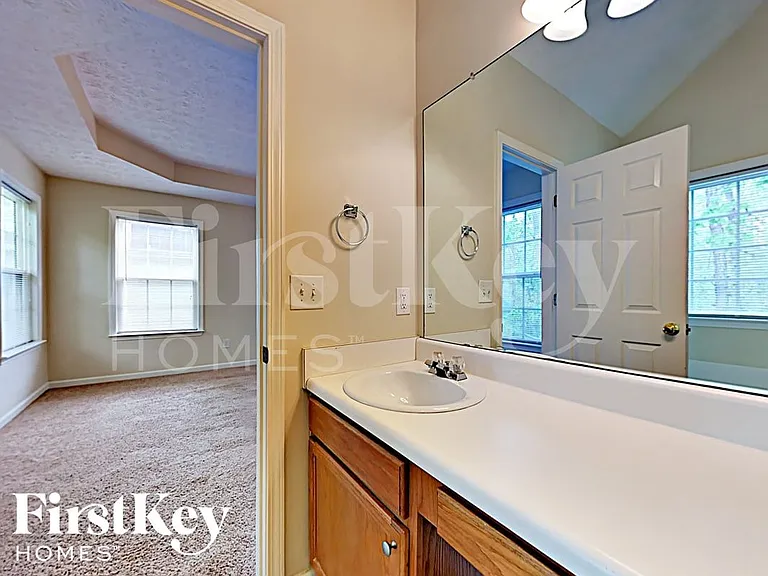 8012 Mustang Ln — Photo 11