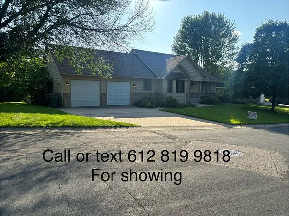 200 William Lake Shore Dr, Waconia, MN 55387