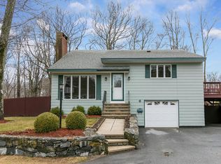 6 Star Rd, Cape Elizabeth, ME 04107