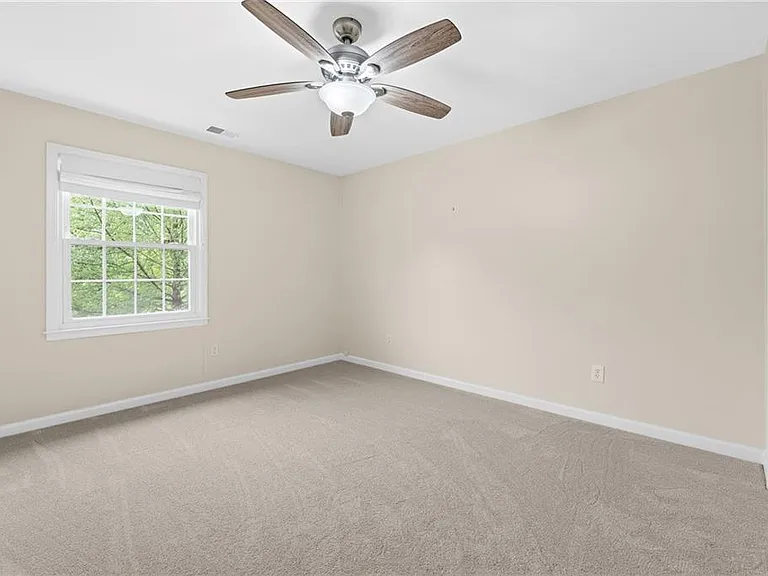 4496 Windsor Oaks Dr — Photo 37