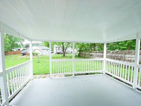 3rd image of 1159 Fletcher Dr