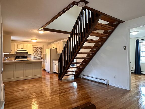 3rd image of 20 Eliot St #B