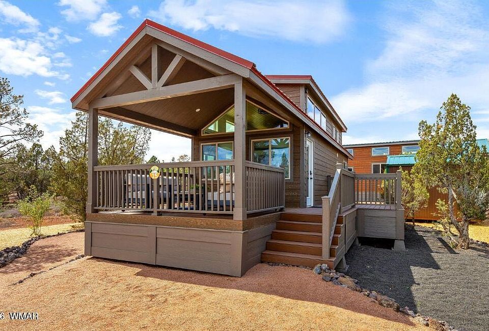 1st image of 2746 Columbia Ln #6