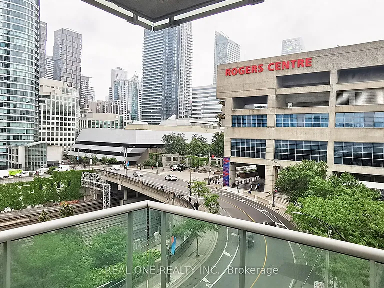 81 Navy Wharf Ct #810 — Photo 23