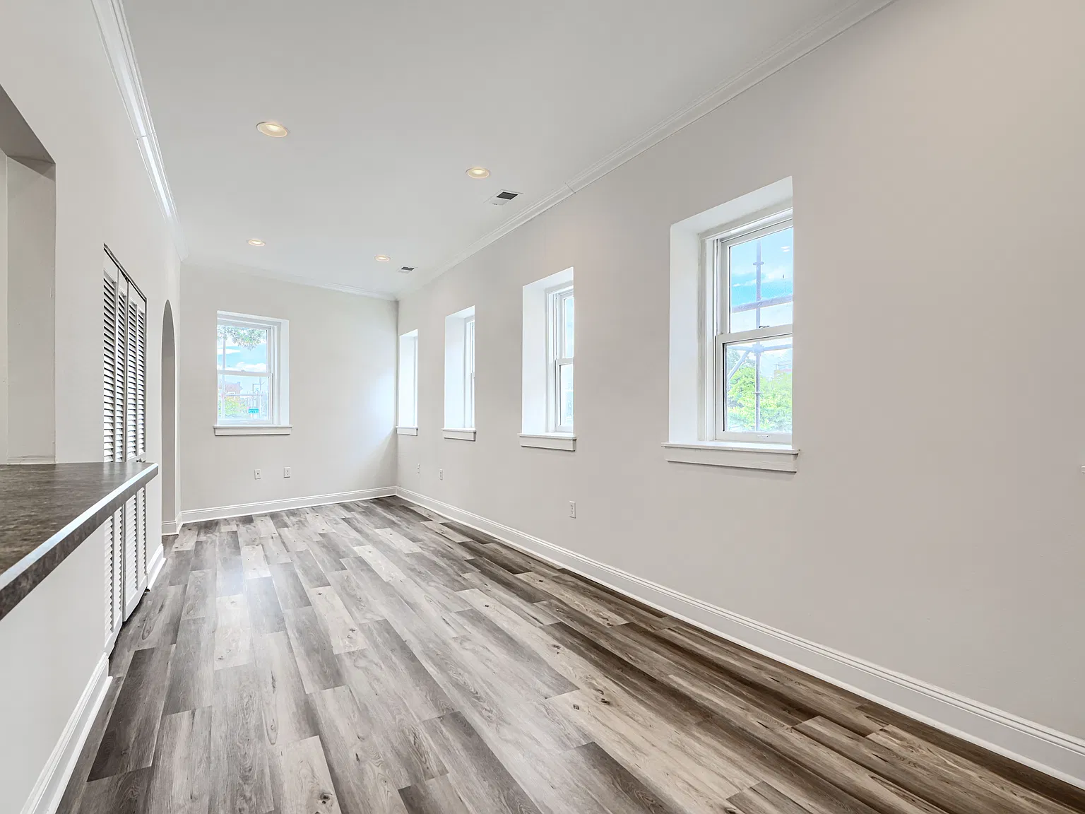 2 bed, 750 sqft, $1,750 — Photo 3