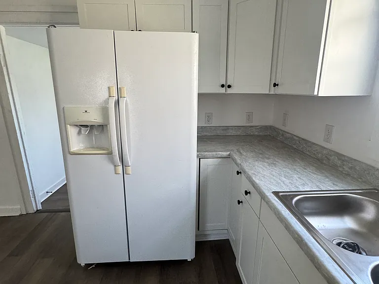 227 Lewis St — Photo 19