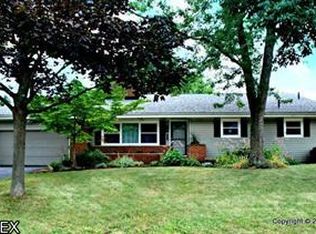 459 Beaumont Dr, Akron, OH