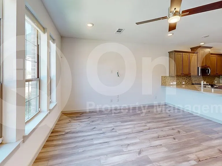313 McConathy Way — Photo 5