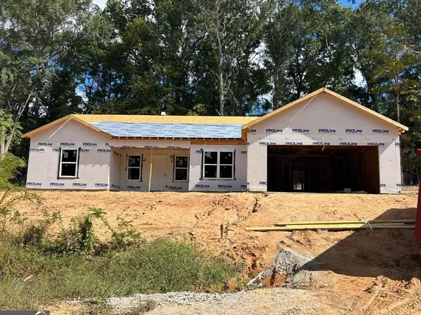 1076 Oglesby Blvd #3, Elberton, GA 30635
