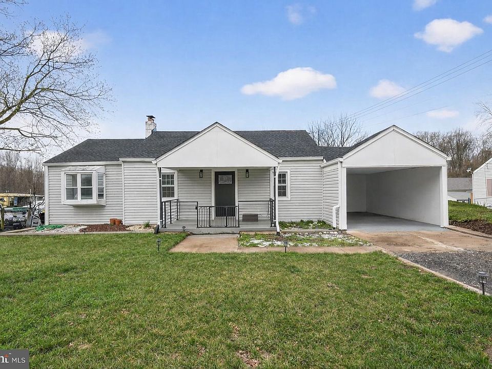 1st image of 24804 Frederick Rd