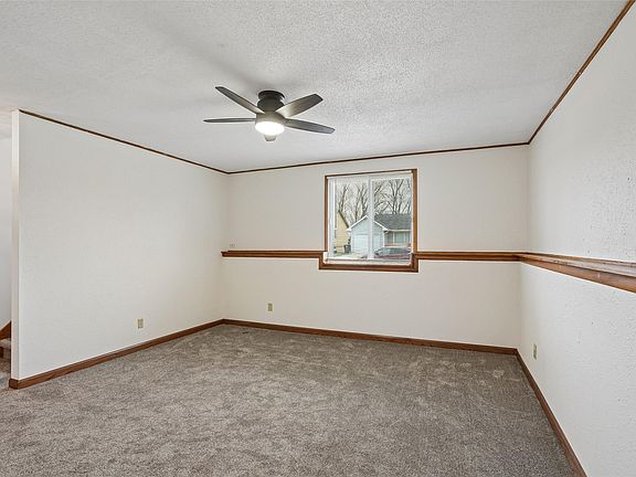 3rd image of 2446 SE 18th Ct