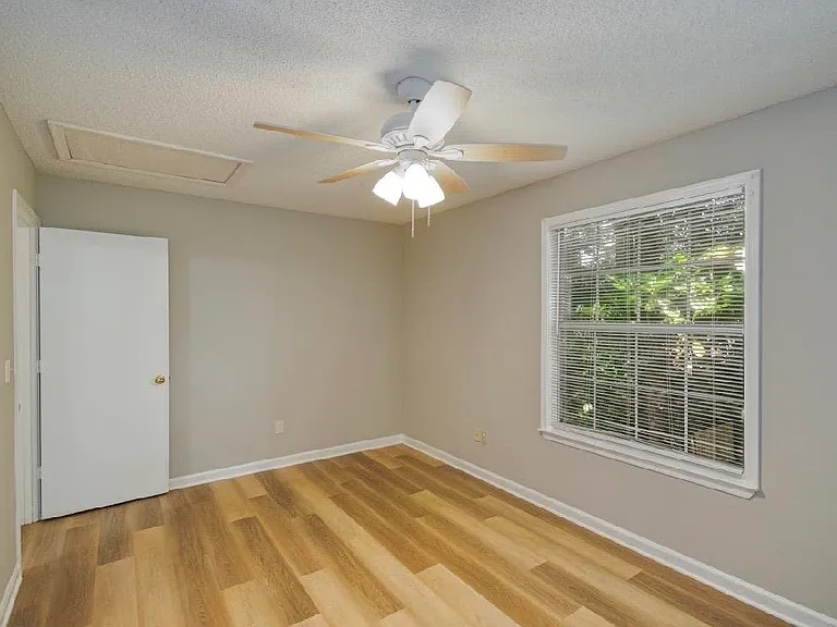 2912 Capital Park Dr — Photo 18