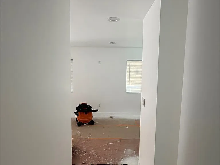 988 Valencia St #6 — Photo 10