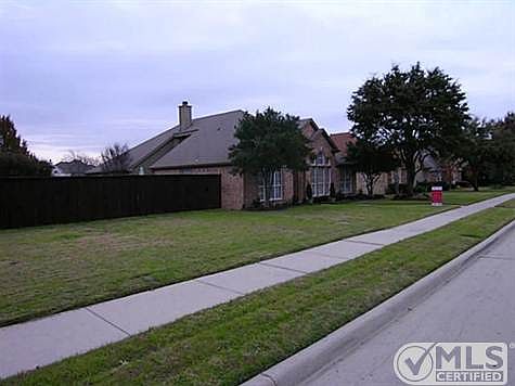 3rd image of 6704 Candlecreek Ln