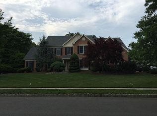 2 Ardsley Ct, Princeton Junction, NJ 08550