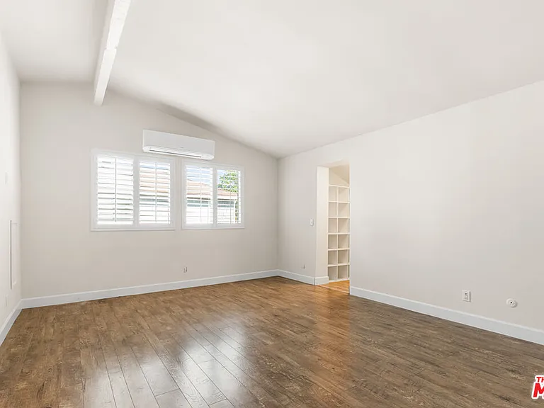 9200 Wystone Ave — Photo 28