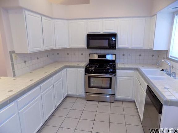3rd image of 4825 S Castilla Dr