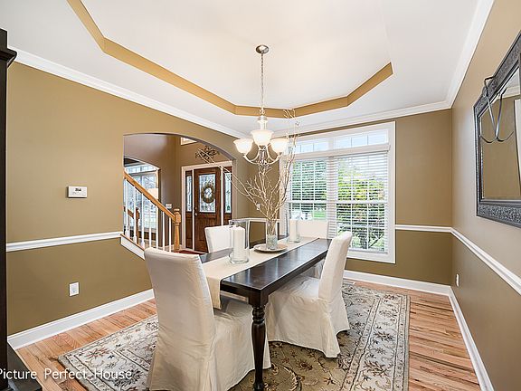 4th image of 25834 Meadowland Cir