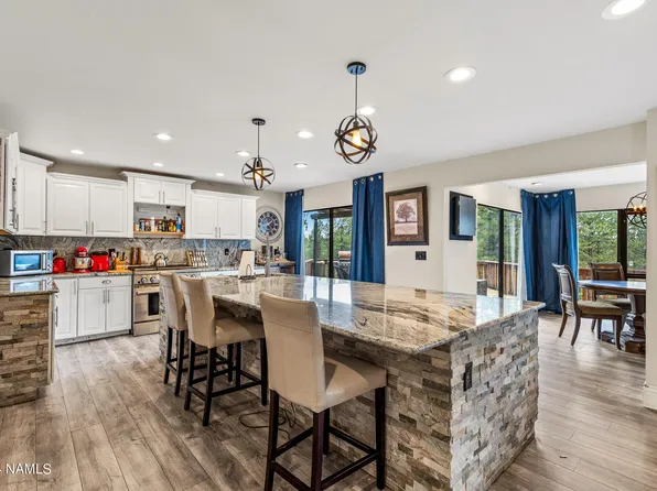 2055 N Fox Hill Rd, Flagstaff, AZ 86004