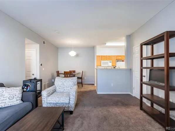 911 S Zeno Way #101, Aurora, CO 80017
