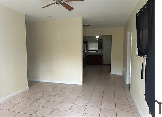 5 bed, 1600 sqft, $3,380 — Photo 4
