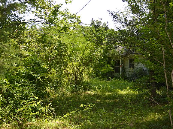 2nd image of 301 W Haven Dr