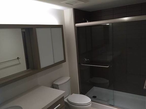3rd image of 600 Ala Moana Blvd #33