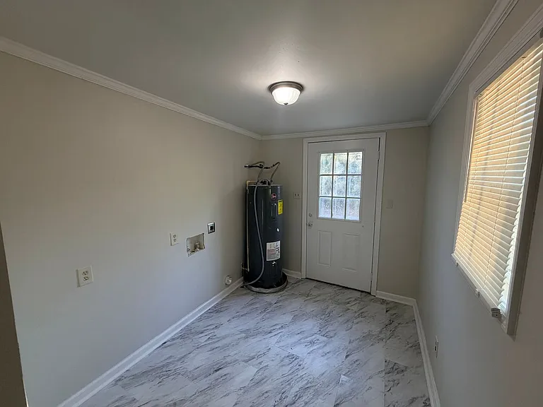 1612 Garland Pl — Photo 4