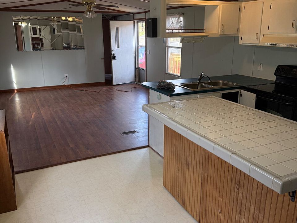 1st image of 77 Fletcher Way
