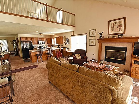 4th image of 15374 Penny Ln