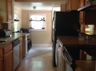 21 Pettis St, Lake George, NY 12845