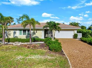 707 Durion Ct, Sanibel, FL 33957