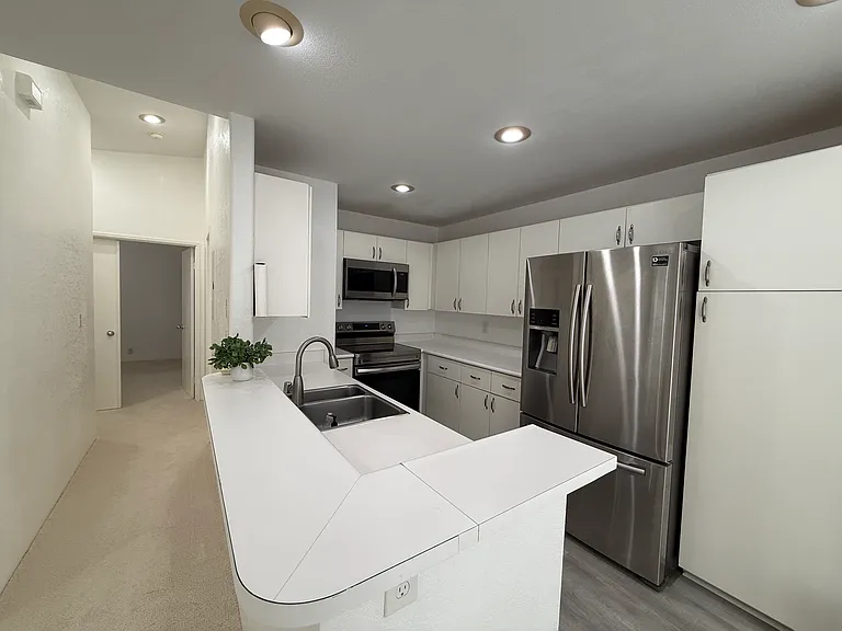 528 Mananai Pl #T — Photo 5