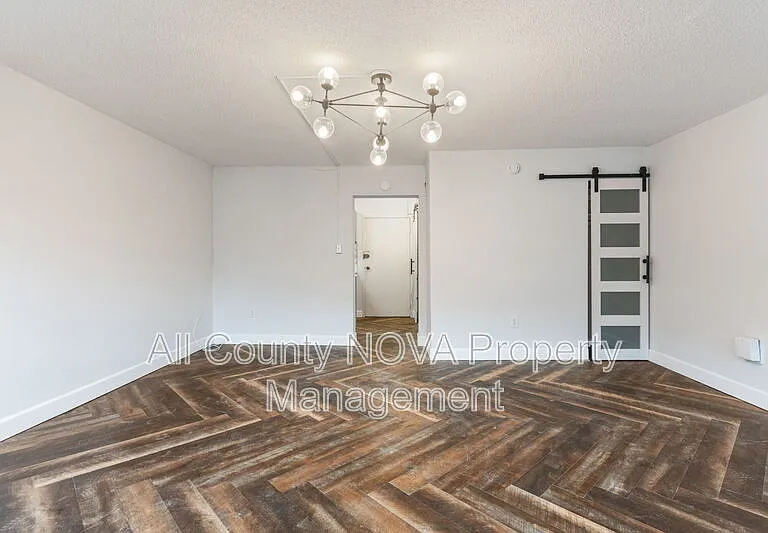 922 24th St NW #614 — Photo 14