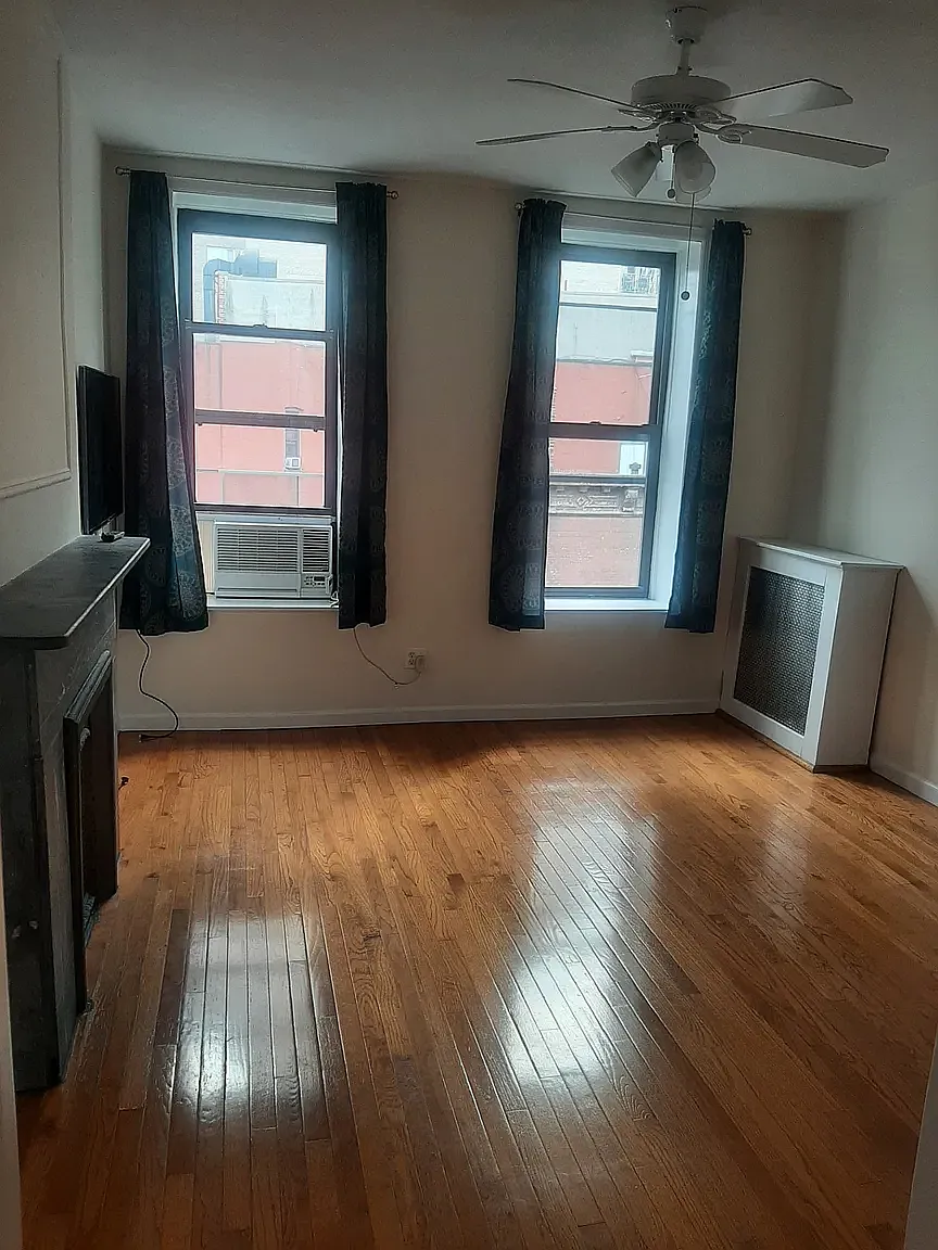 401 East 82nd Street — Photo 2