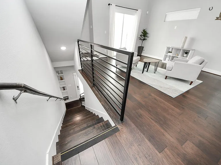 2116 Naomi St #C — Photo 9