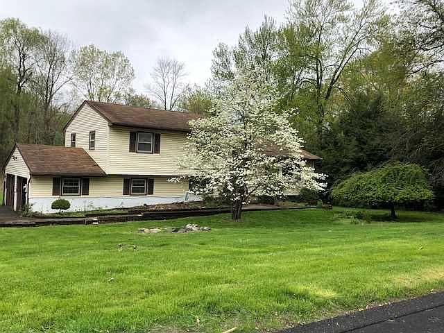2nd image of 13 Lor Mar Ct